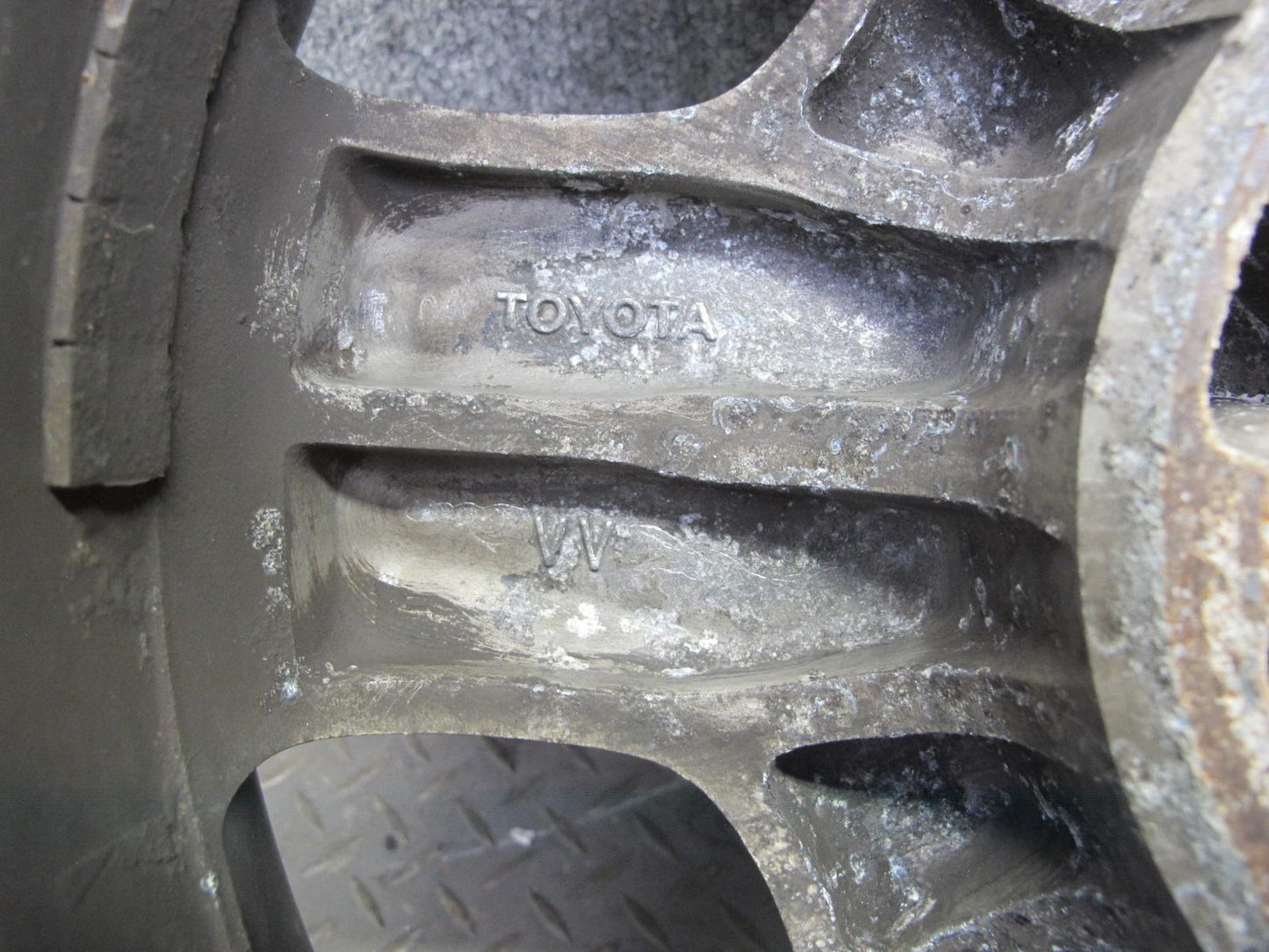 04-06 Lexus UCF30L LS430 Factory 17" R17 Alloy Wheel Rim 17x7.5J ET45 OEM