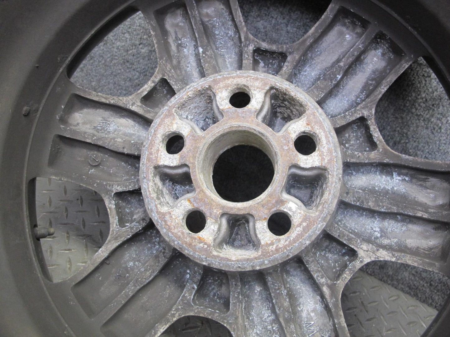 04-06 Lexus UCF30L LS430 Factory 17" R17 Alloy Wheel Rim 17x7.5J ET45 OEM