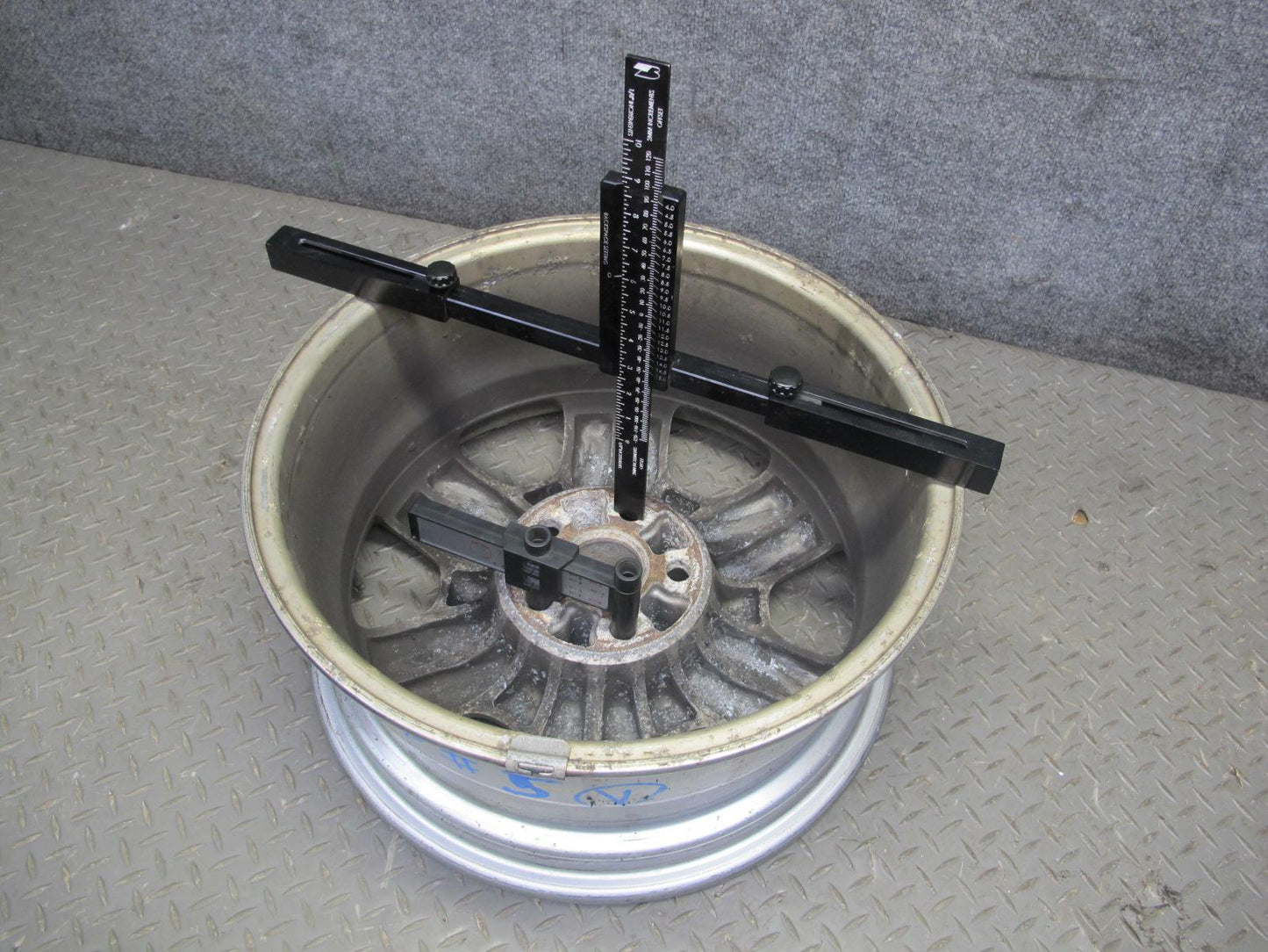 04-06 Lexus UCF30L LS430 Factory 17" R17 Alloy Wheel Rim 17x7.5J ET45 OEM