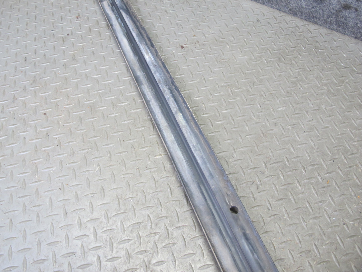 77-85 Mercedes W123 Front Bumper Impact Strip Rubber Trim Cover Pad OEM