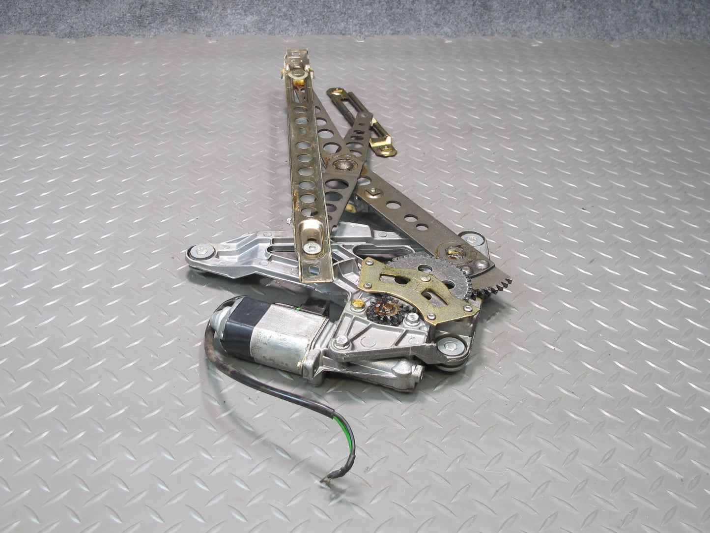 77-85 Mercedes W123 300D Front Right Door Window Regulator w Motor OEM