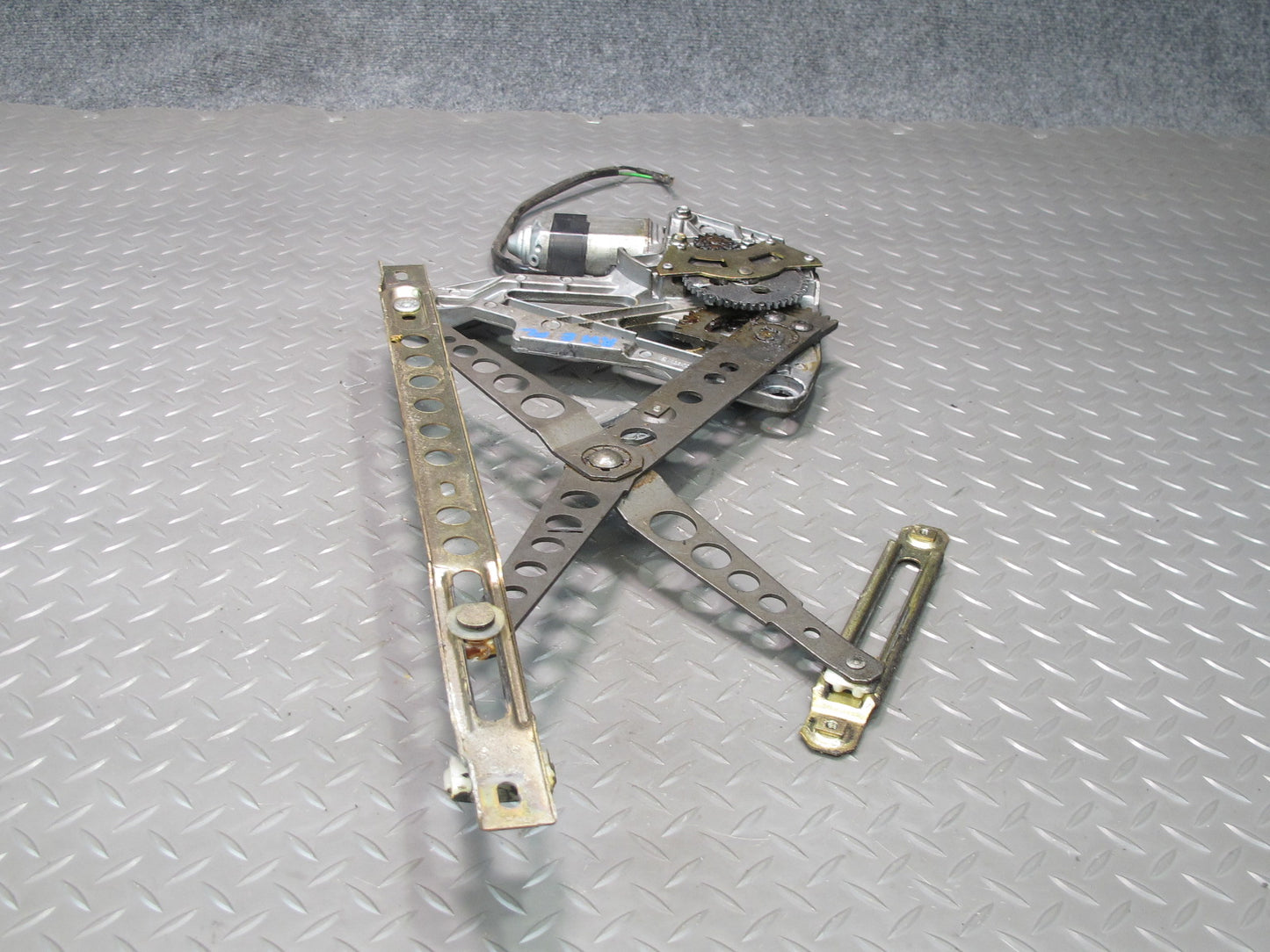 77-85 Mercedes W123 300D Front Left Door Window Regulator w Motor OEM