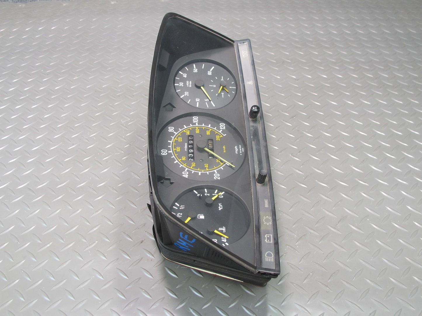 1984 Mercedes W123 300D Diesel A/T Instrument Cluster Gauge Speedometer OEM