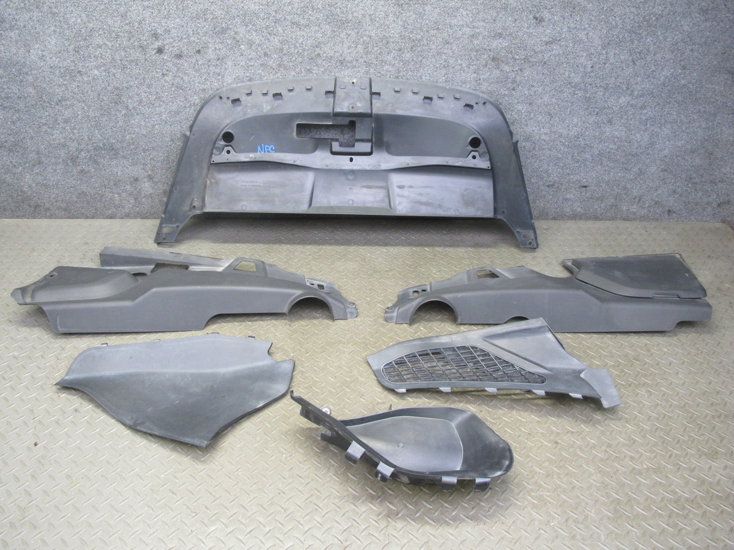 11-14 Porsche Cayenne 958 Left Center Right Under Hood Engine Bay Cover Trim Set