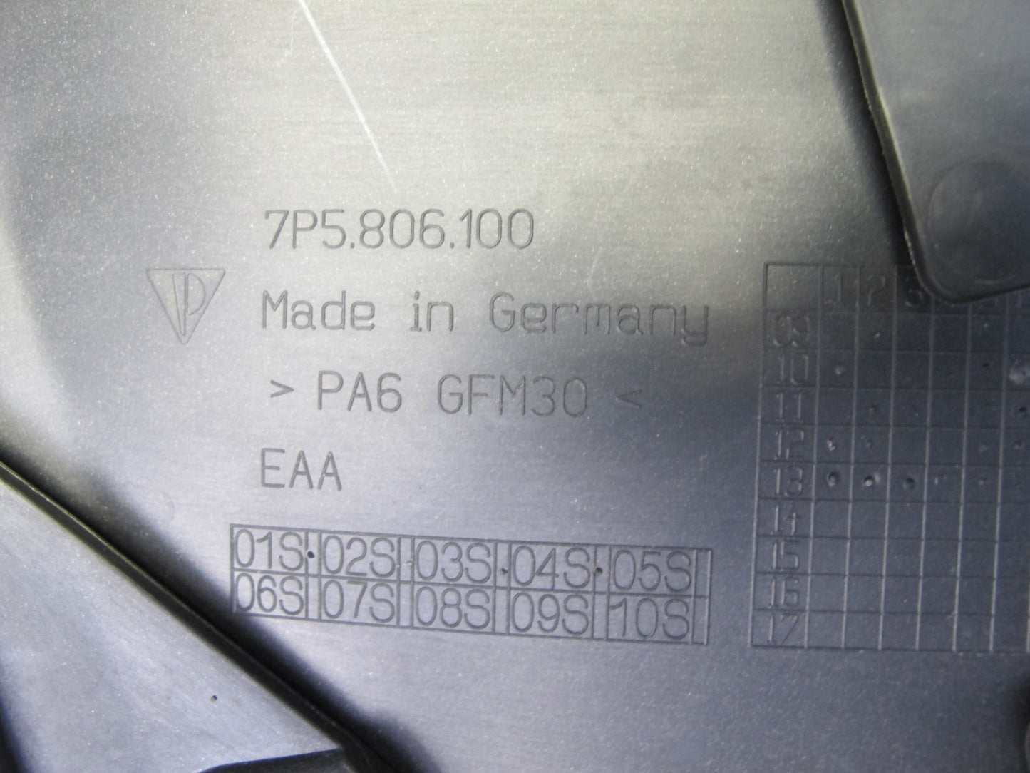 11-14 Porsche Cayenne 958 Left Center Right Under Hood Engine Bay Cover Trim Set