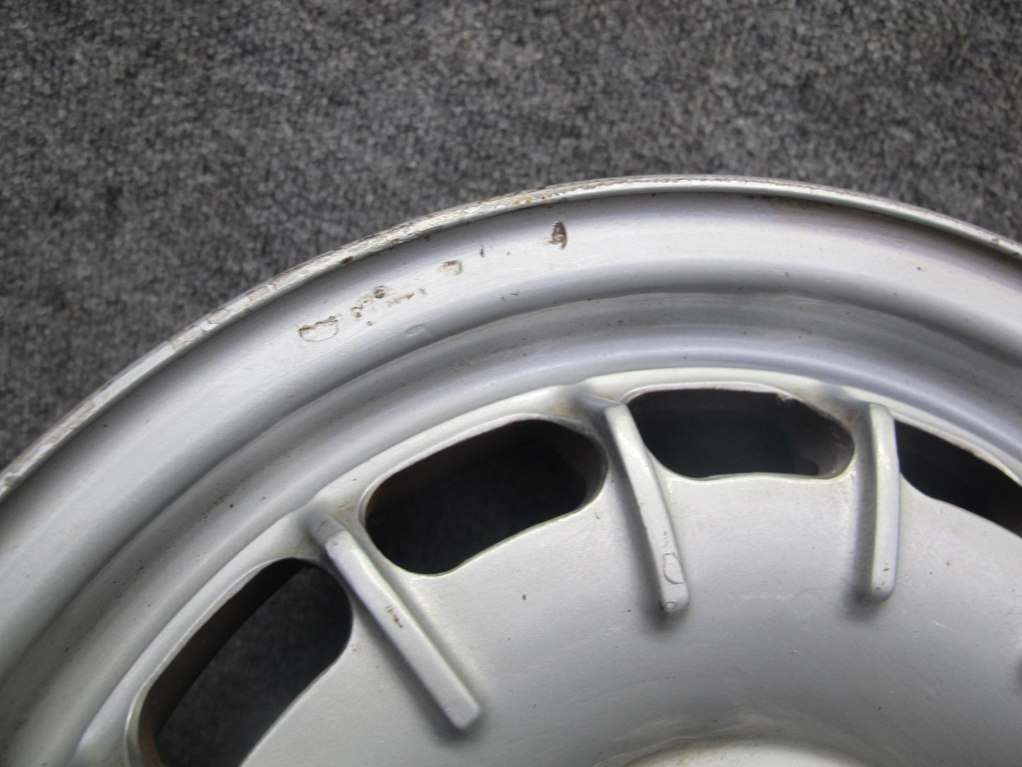 75-85 Mercedes W123 300D Set of 4 Factory 14" R14 Alloy Wheel Rim 14x6J ET30 OEM