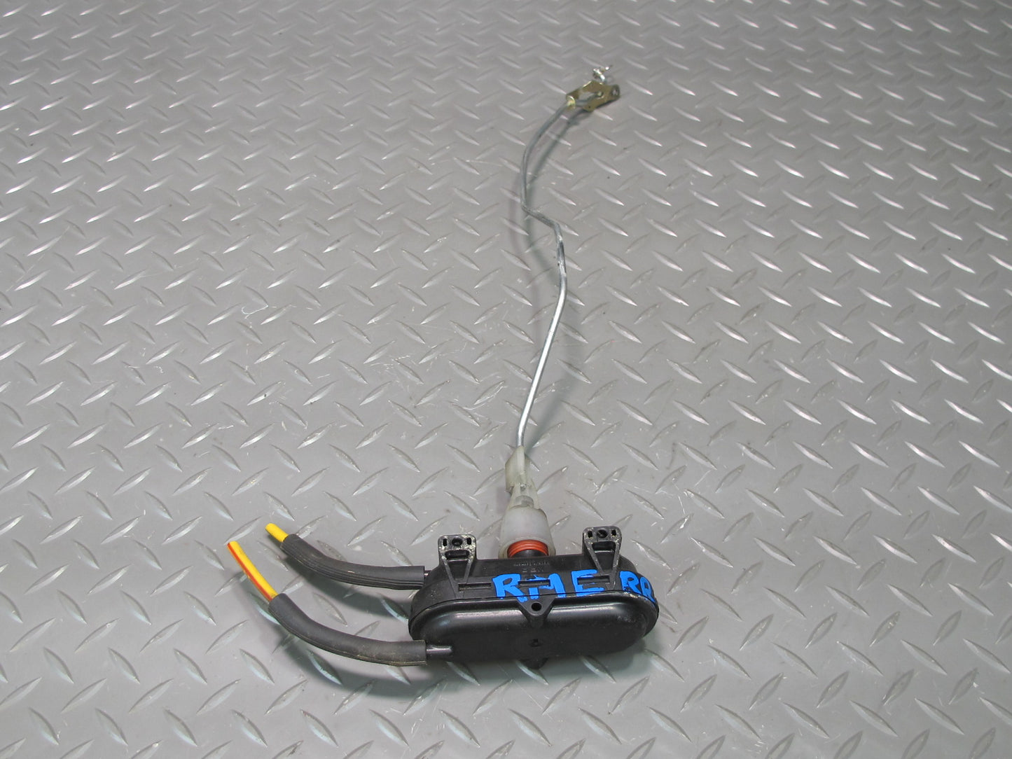 75-85 Mercedes W123 300D Rear Right Door Lock Vacuum Actuator OEM