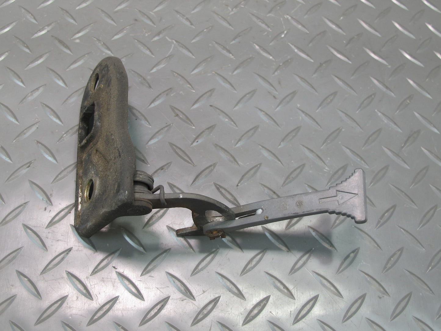 75-85 Mercedes W123 300D Hood Open Release Latch Catch OEM