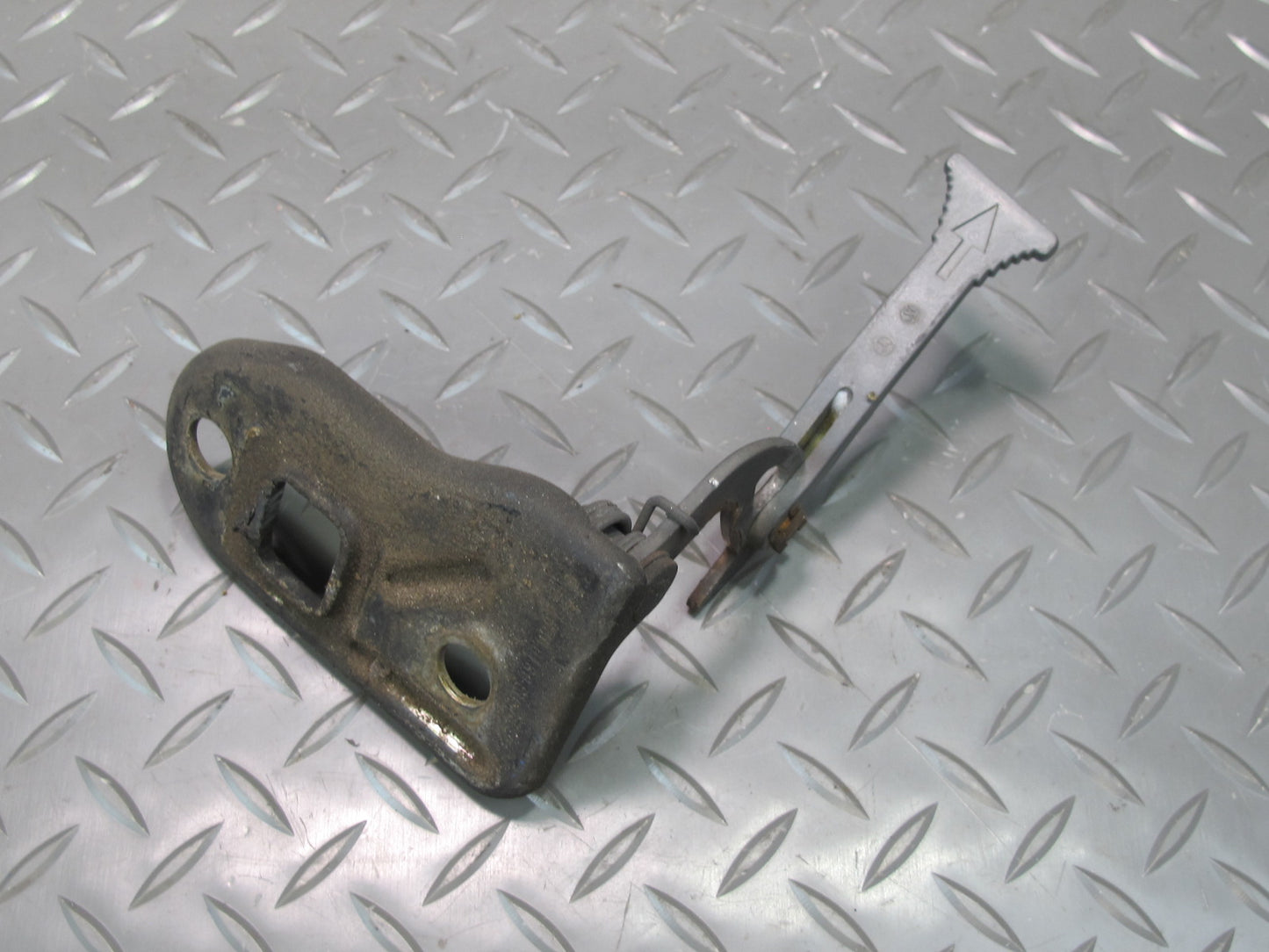 75-85 Mercedes W123 300D Hood Open Release Latch Catch OEM