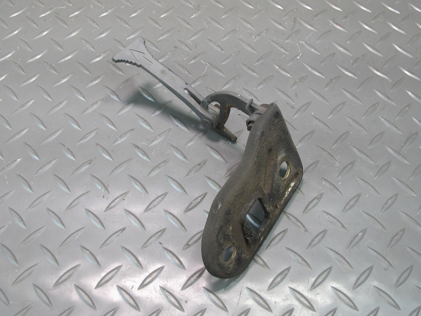 75-85 Mercedes W123 300D Hood Open Release Latch Catch OEM