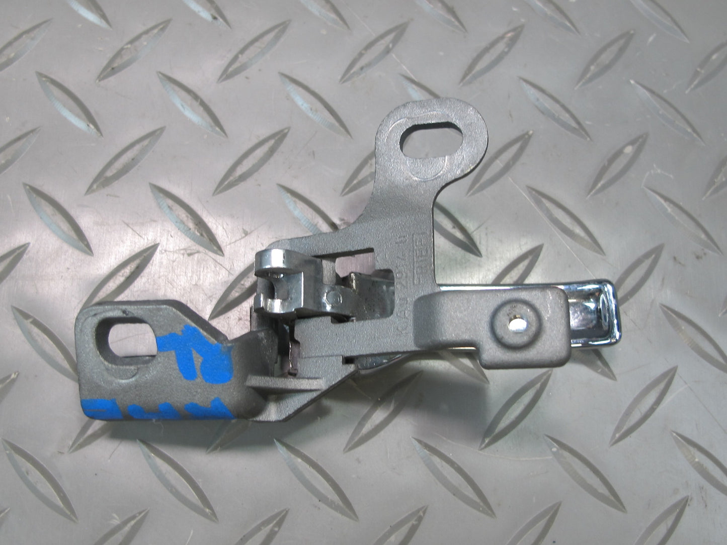 75-85 Mercedes W123 300D Rear Left Door Interior Handle 1237600161 OEM