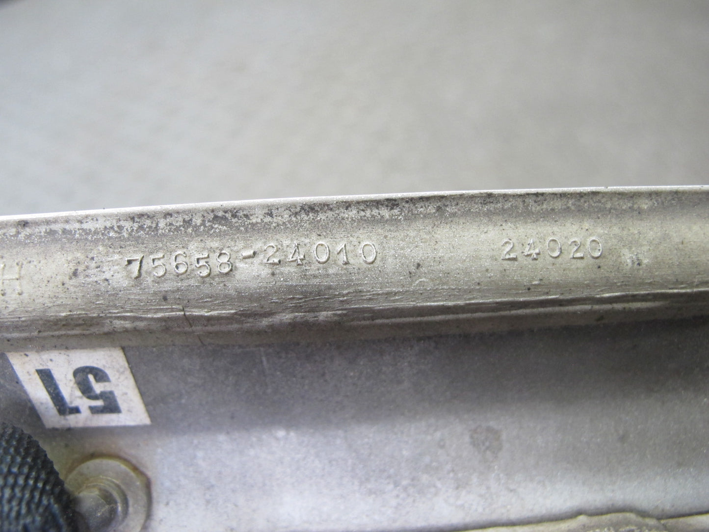 92-96 Lexus UZZ30L SC300 SC400 Set of 2 Rear Lower Fender Molding White OEM