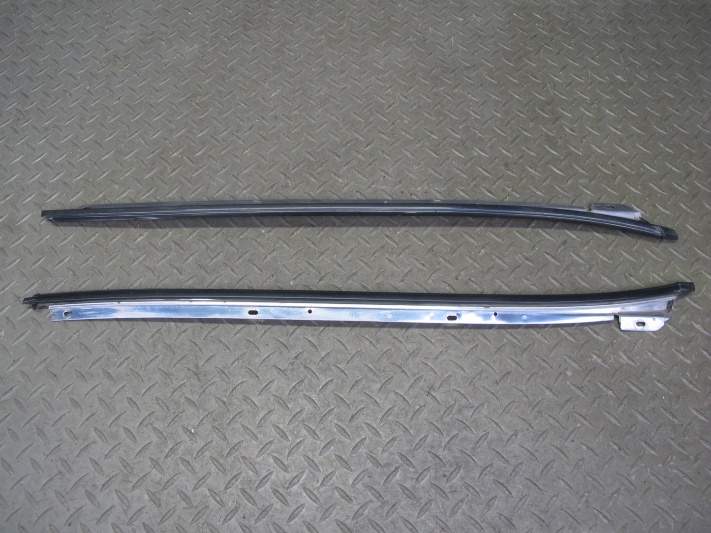 92-00 Lexus UZZ30L SC300 SC400 Set of 2 Front Windshield A Pillar Molding OEM