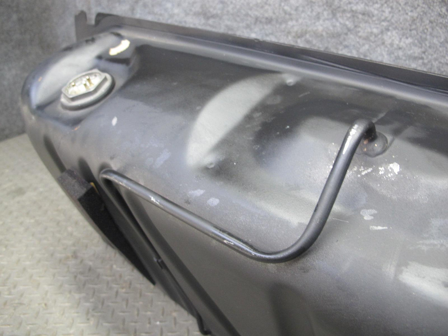 82-85 Mercedes W123 300D Diesel Sedan Fuel Tank Unit w Cap OEM