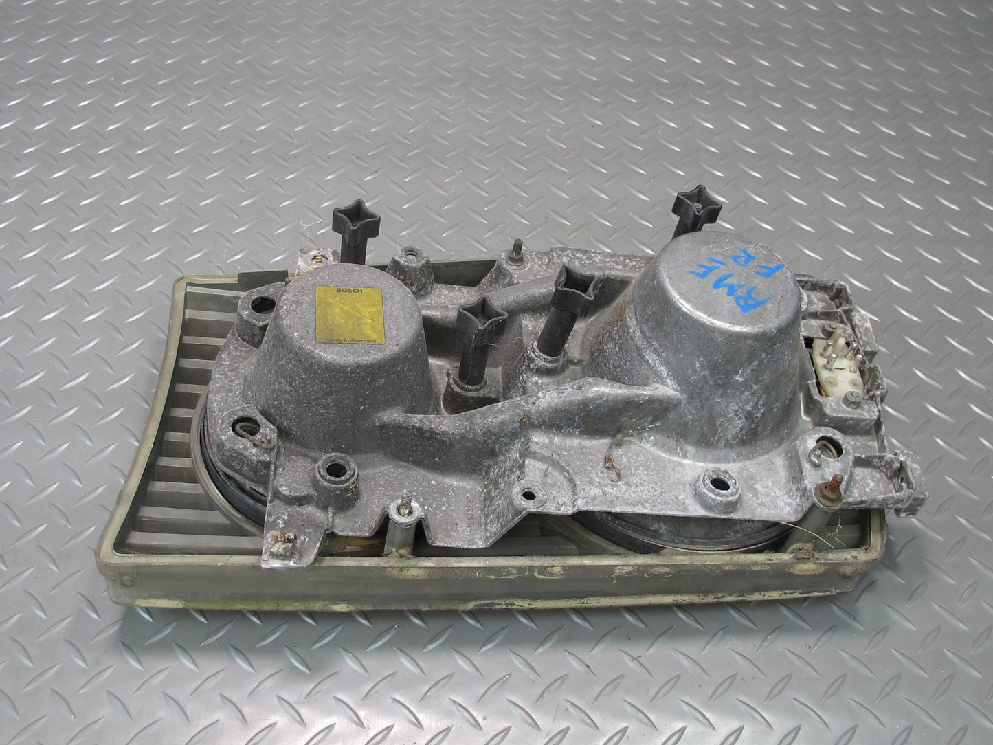 79-85 Mercedes W123 300D Front Right Halogen Headlight Lamp w Trim OEM