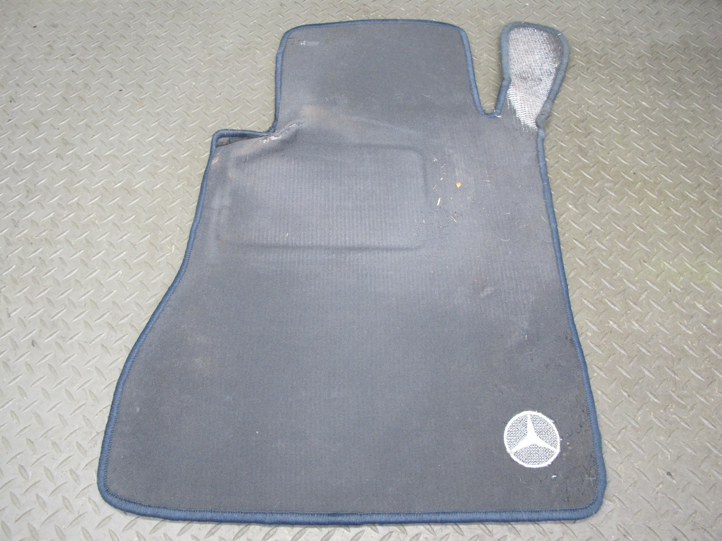 84-85 Mercedes W123 300D Sedan Front & Rear Carpet Floor MAT Cover Blue Set OEM