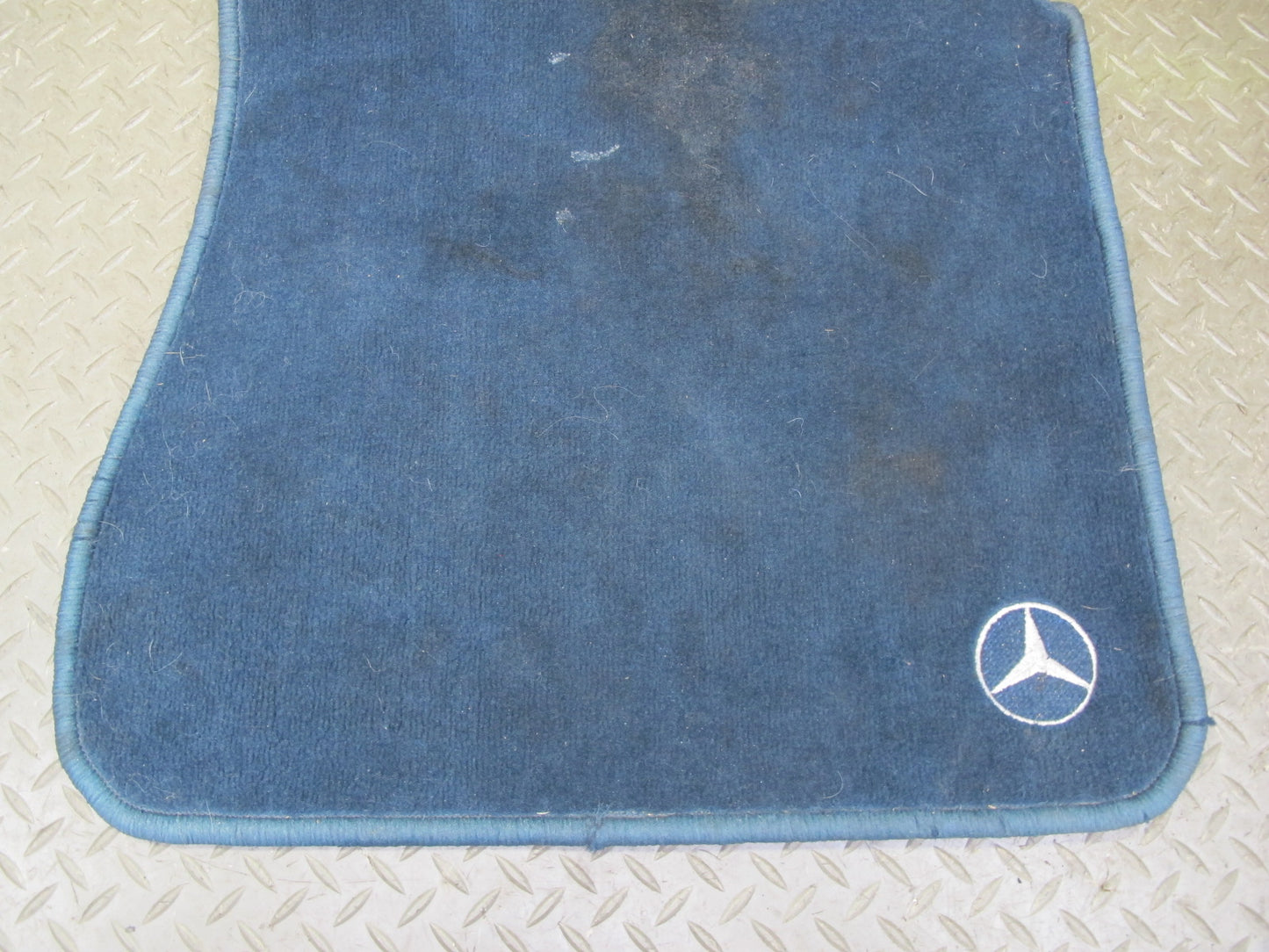 84-85 Mercedes W123 300D Sedan Front & Rear Carpet Floor MAT Cover Blue Set OEM