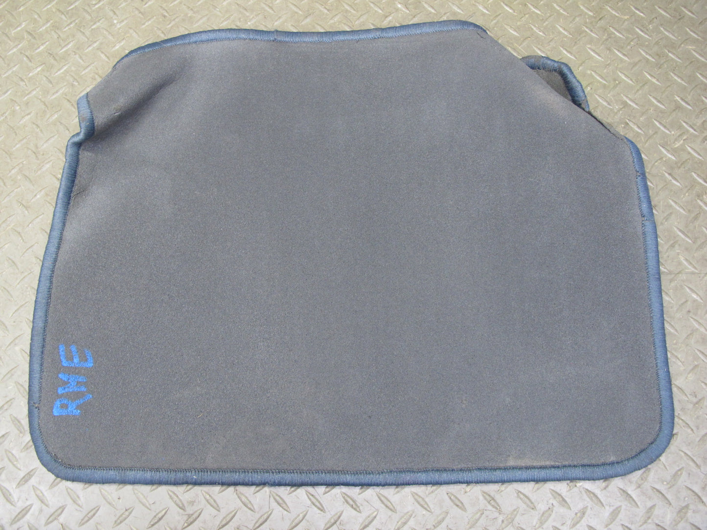 84-85 Mercedes W123 300D Sedan Front & Rear Carpet Floor MAT Cover Blue Set OEM