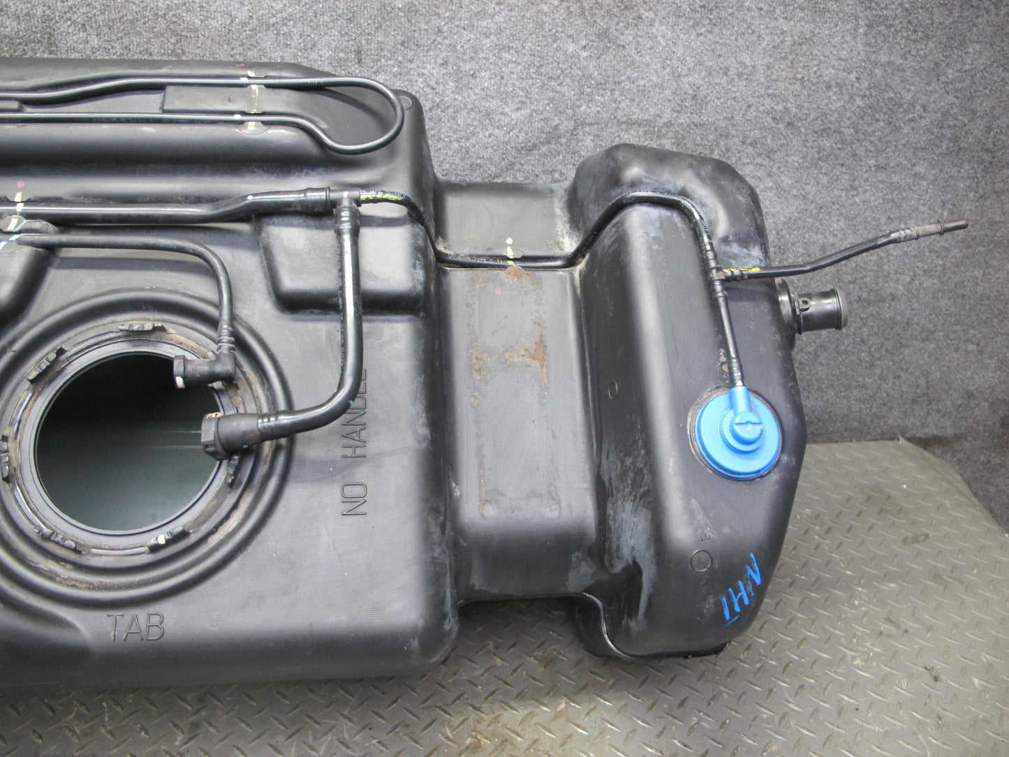 2008 Hummer H2 6.2L Gas Fuel Tank Unit