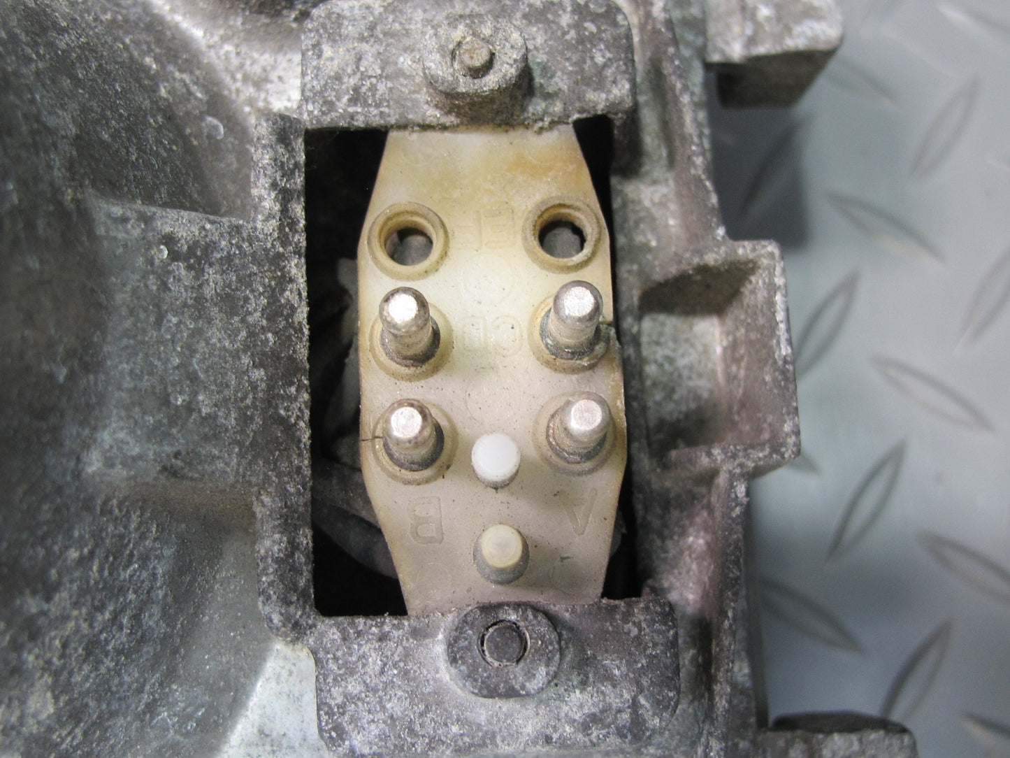 79-85 Mercedes W123 300D Front Left Halogen Headlight Lamp w Trim OEM