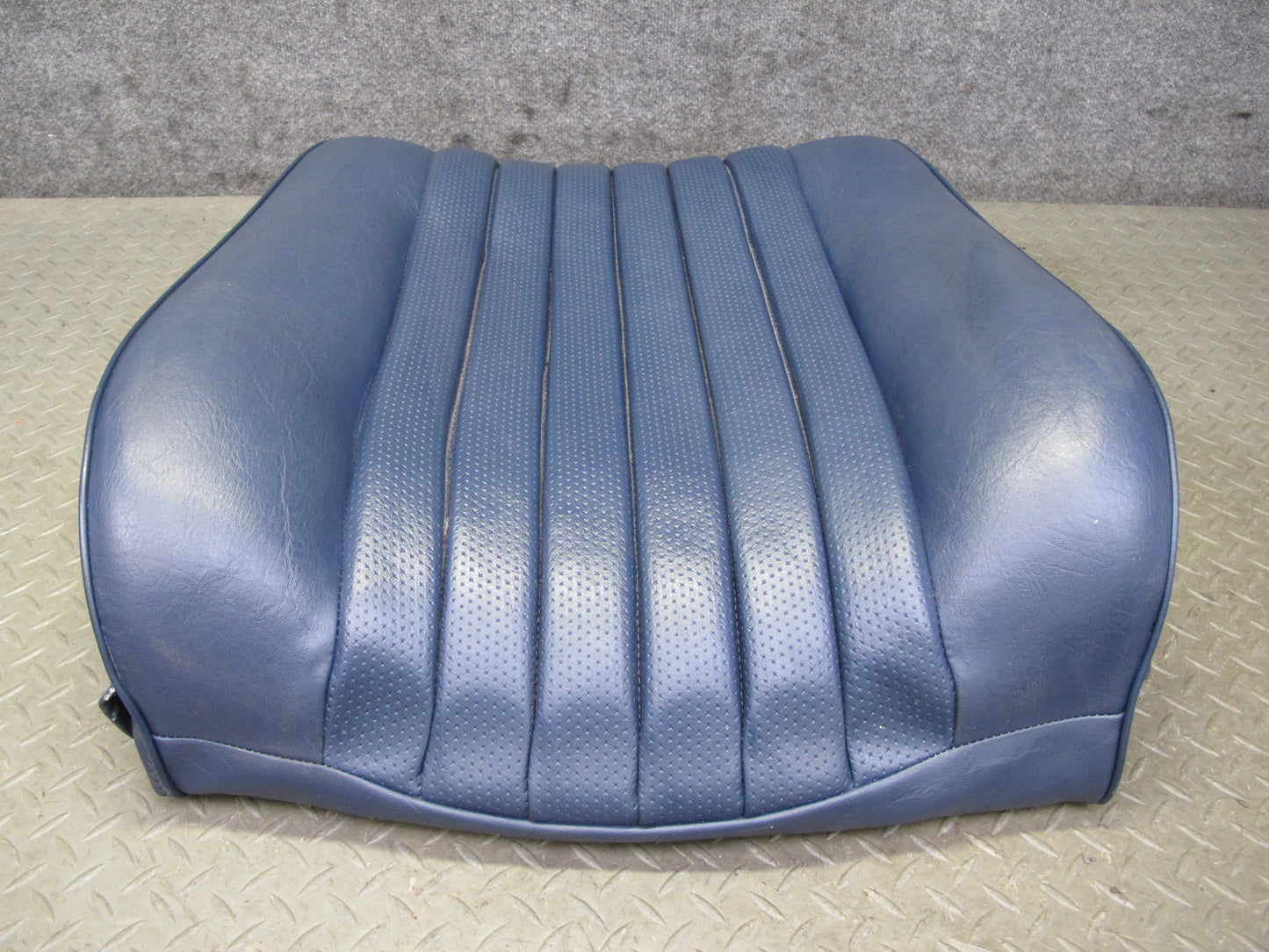 82-85 Mercedes W123 300D Front Righ Seat Upper Leather Cushion Blue OEM