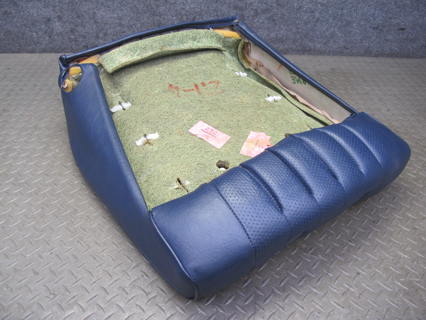 82-85 Mercedes W123 300D Front Righ Seat Upper Leather Cushion Blue OEM