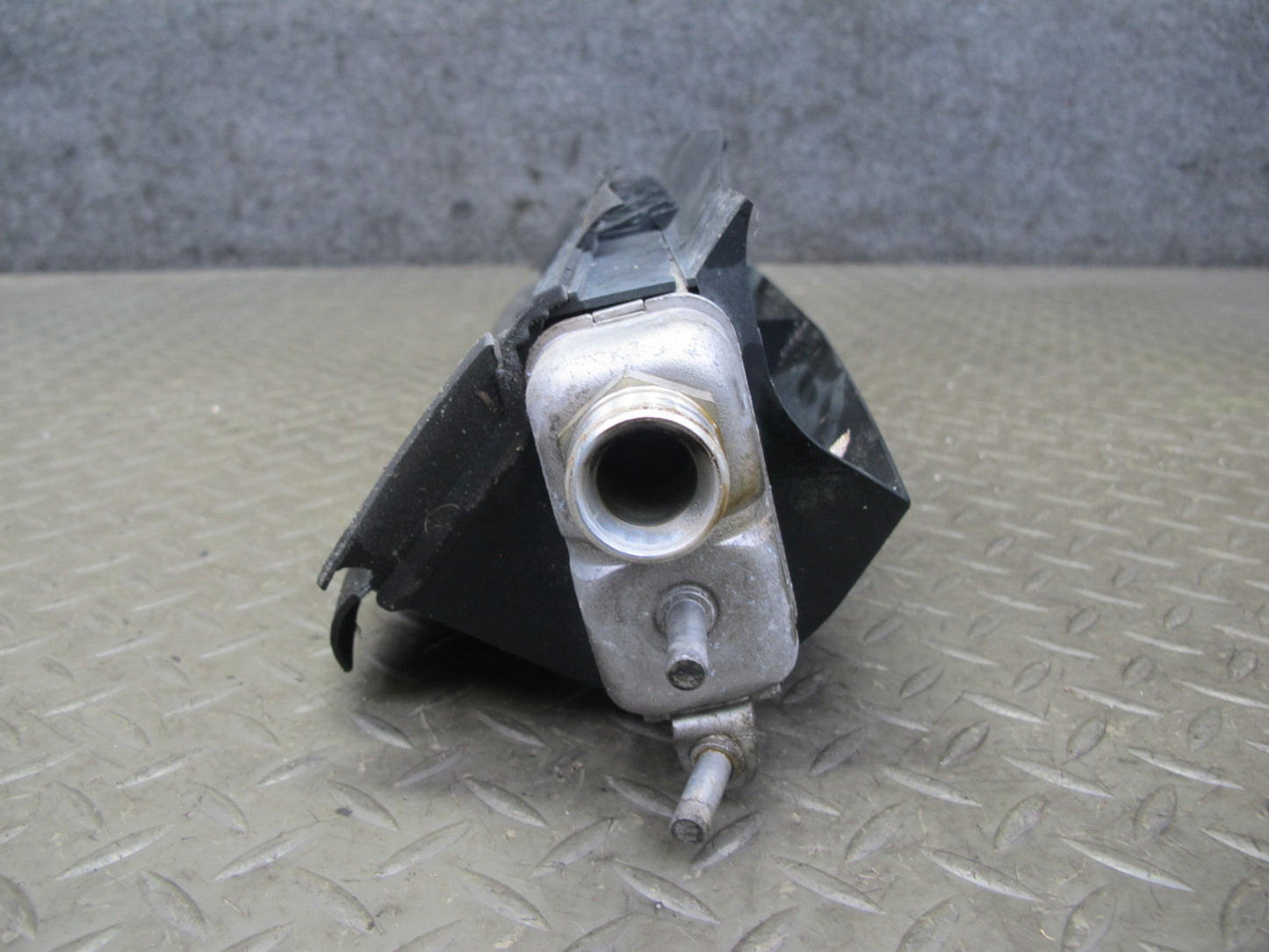 03-06 Mercedes R230 SL600 Engine Oil Cooler w Duct Shroud OEM