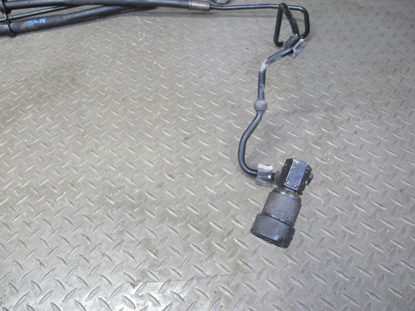 03-06 Mercedes R230 Sl-class ABC Hydraulic Suspension Hose Pipe Line OEM