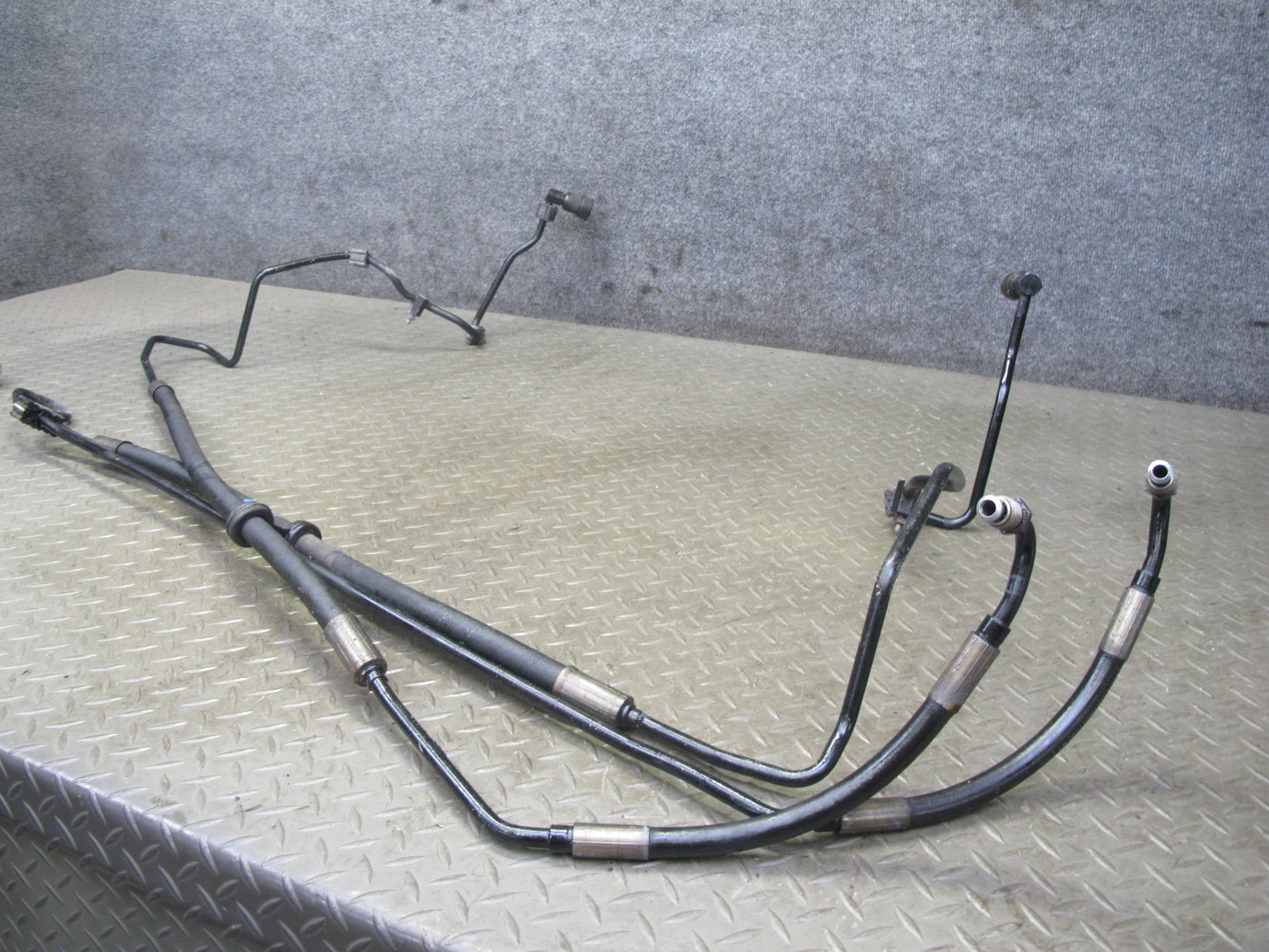 03-06 Mercedes R230 Sl-class ABC Hydraulic Suspension Hose Pipe Line OEM
