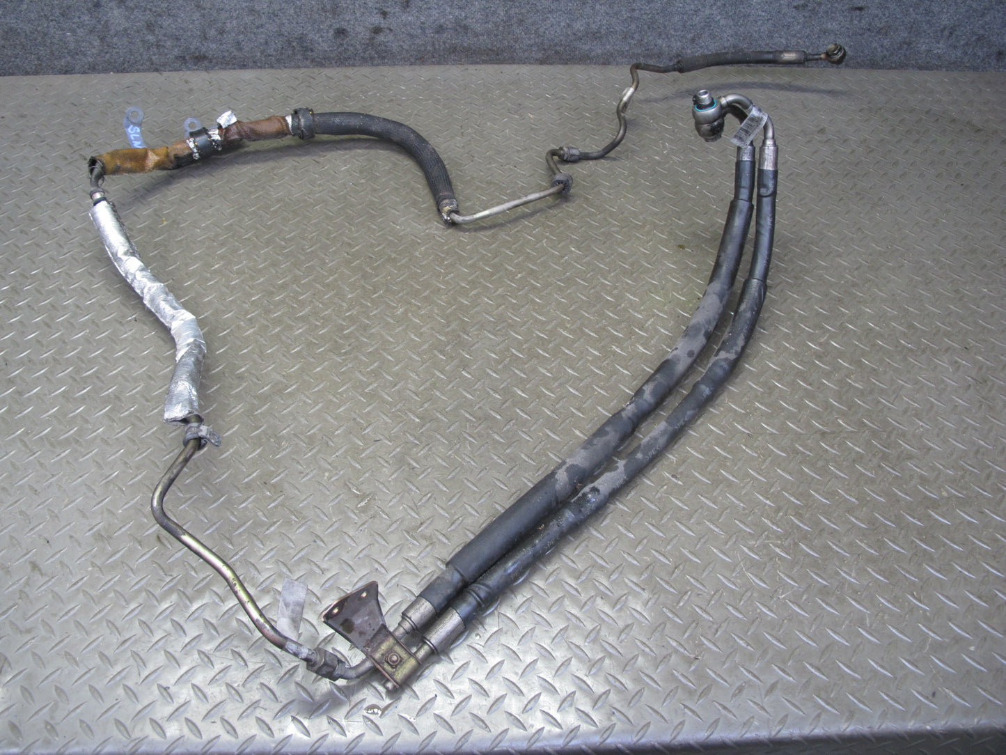 03-06 Mercedes R230 Sl-class ABC Hydraulic Suspension Hose Pipe Line OEM
