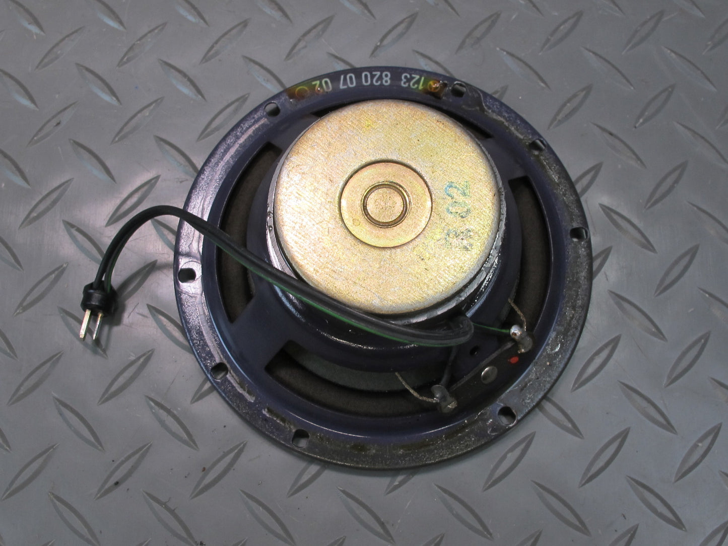 77-85 Mercedes W123 300D Set of 2 Sedan Rear Left & Right Deck Speaker OEM