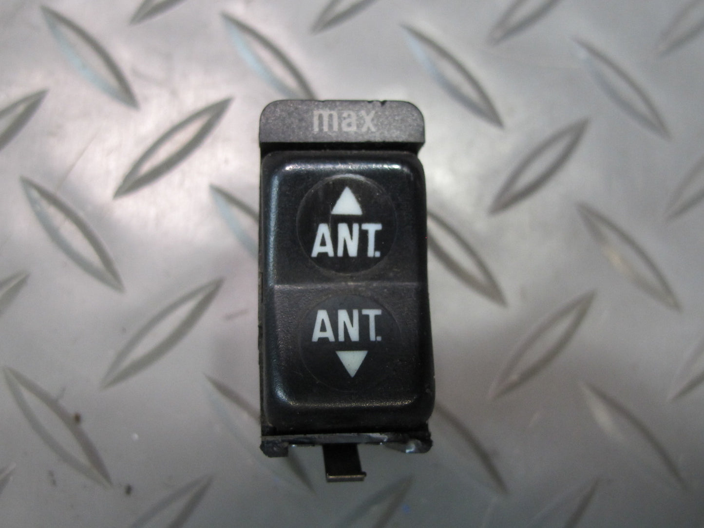 77-85 Mercedes 300D W123 Mirror Hazard Window Defrost Light ANT Switch Set OEM