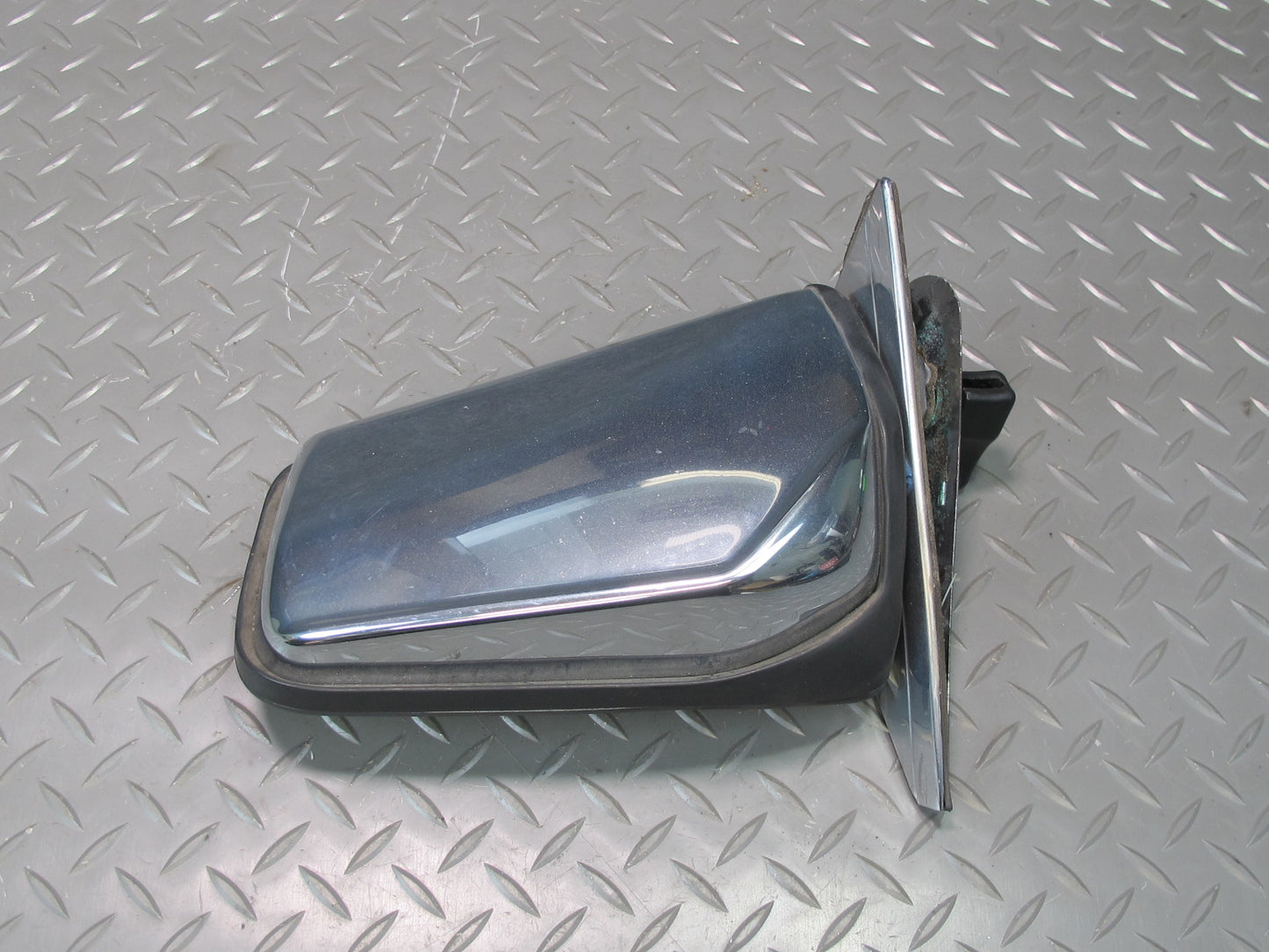 77-85 Mercedes W123 300D Front Left Door Exterior Side View Mirror OEM