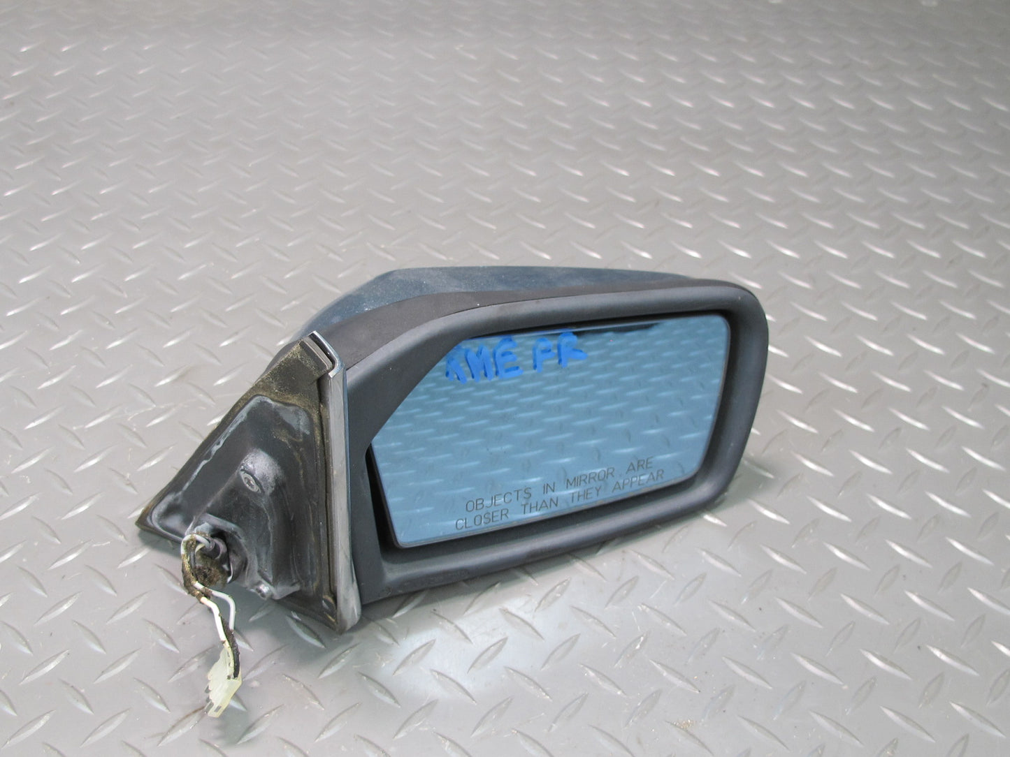 77-85 Mercedes W123 300D Front Right Door Exterior Side View Mirror OEM