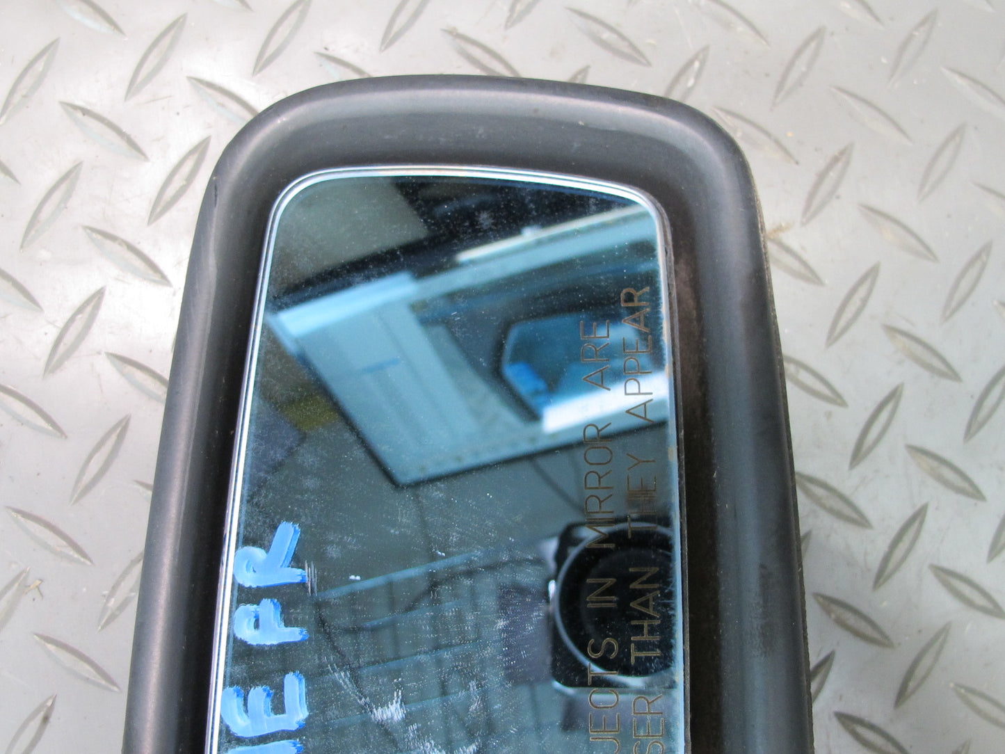 77-85 Mercedes W123 300D Front Right Door Exterior Side View Mirror OEM