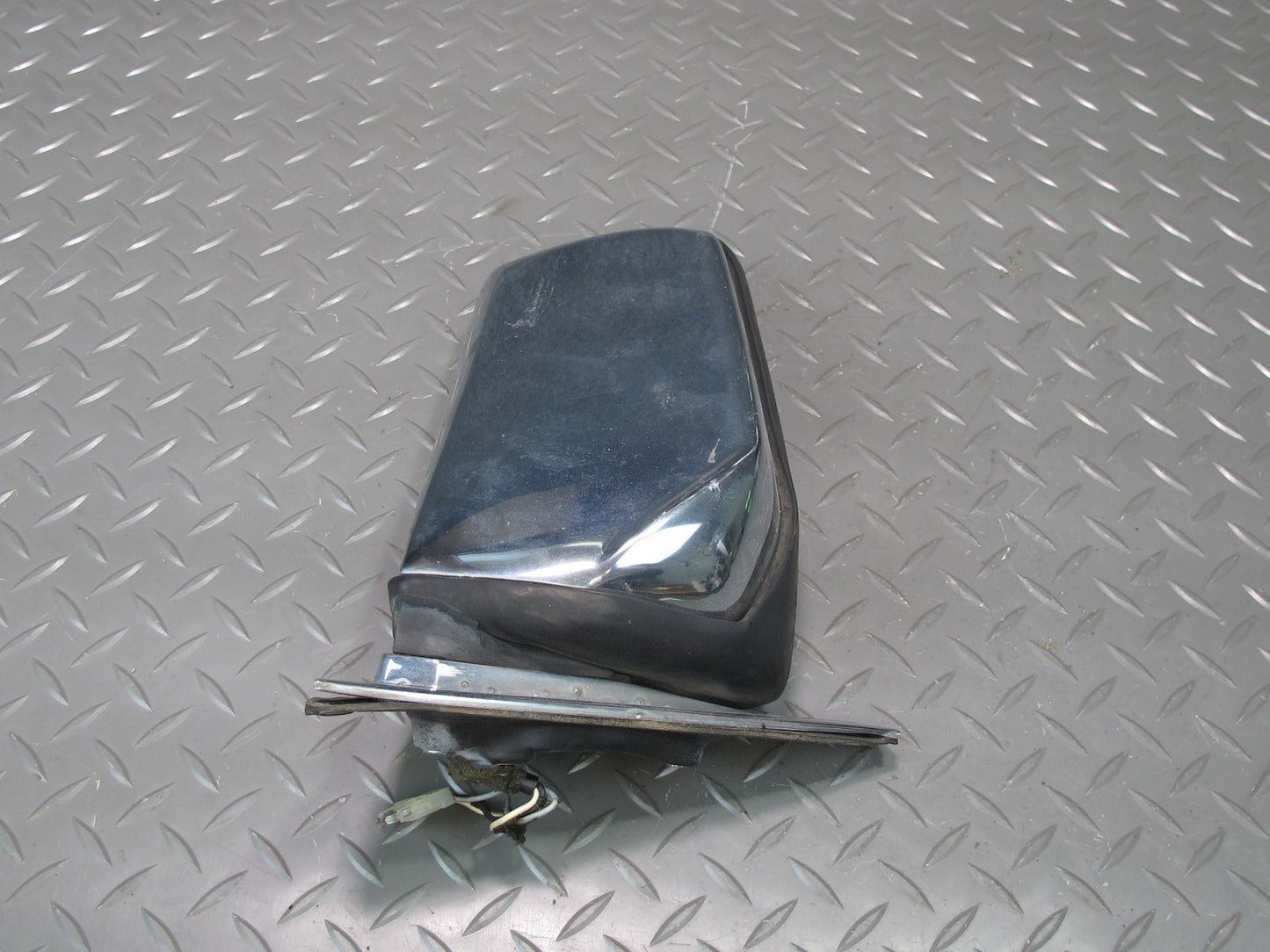 77-85 Mercedes W123 300D Front Right Door Exterior Side View Mirror OEM