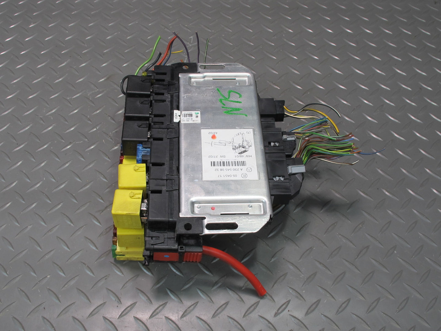 03-12 Mercedes R230 Sl-class Front Left SAM Fuse Relay Box Module 2305450832 OEM