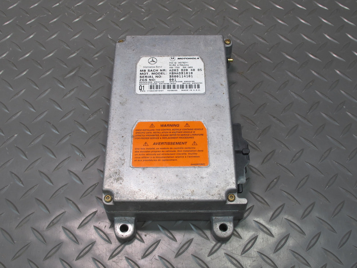 03-06 Mercedes R230 Sl-class Voice Command Control Module 2038204085 OEM