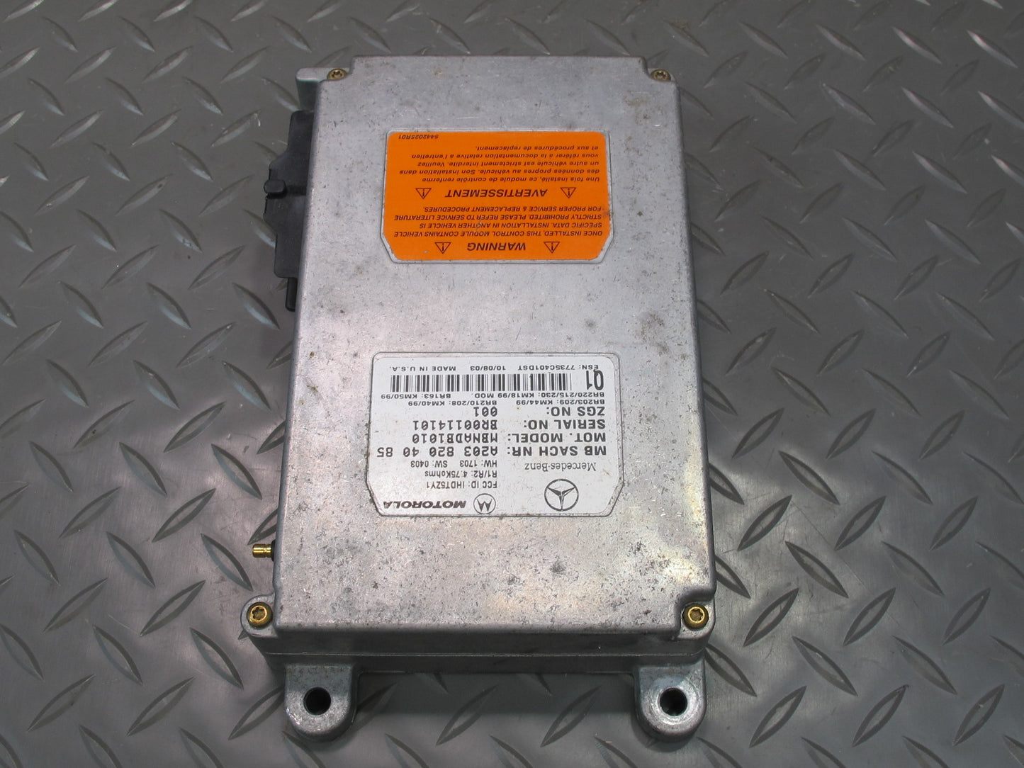 03-06 Mercedes R230 Sl-class Voice Command Control Module 2038204085 OEM