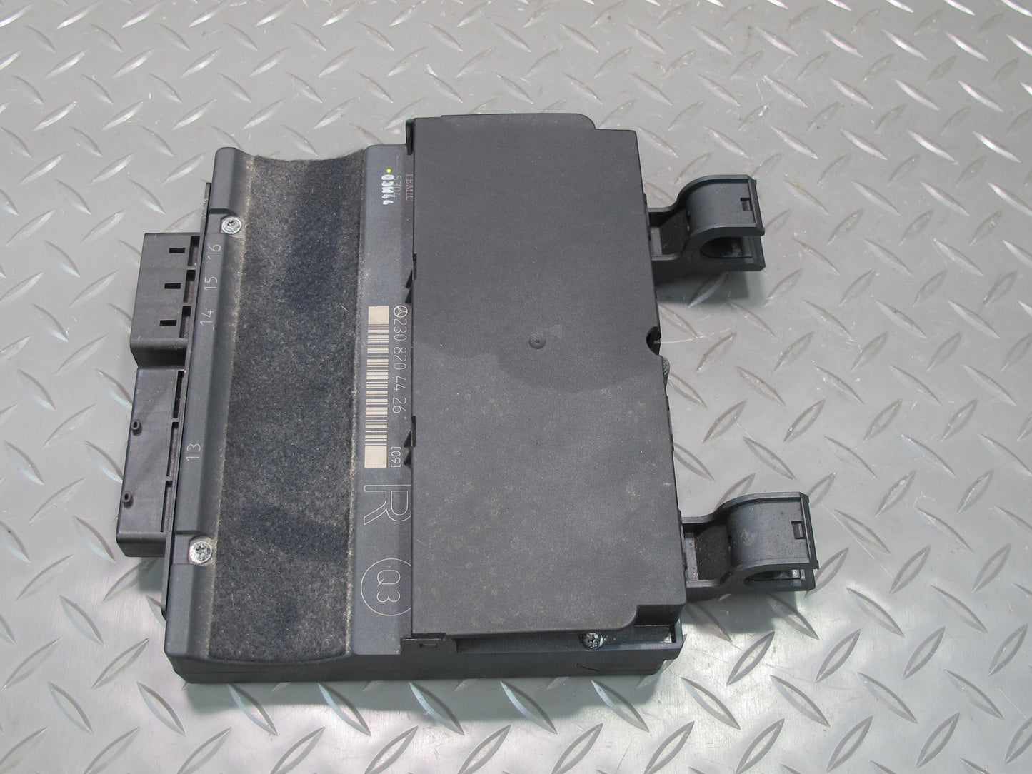 03-06 Mercedes R230 Sl-class Front Right Seat Control Module 2308204426 OEM