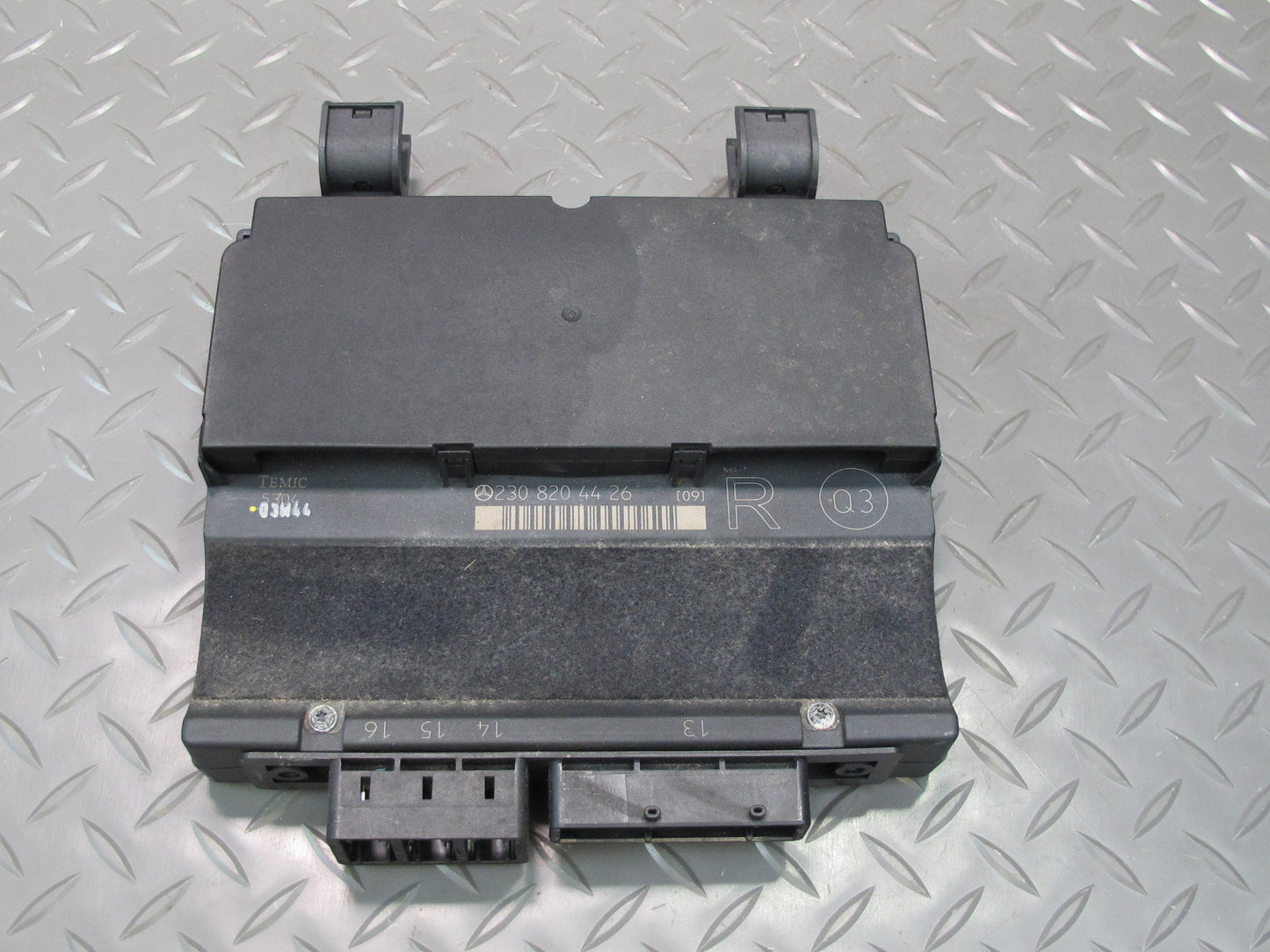 03-06 Mercedes R230 Sl-class Front Right Seat Control Module 2308204426 OEM