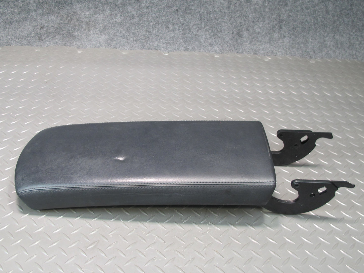 03-06 Mercedes R230 Center Console Leather Armrest Lid Cover OEM