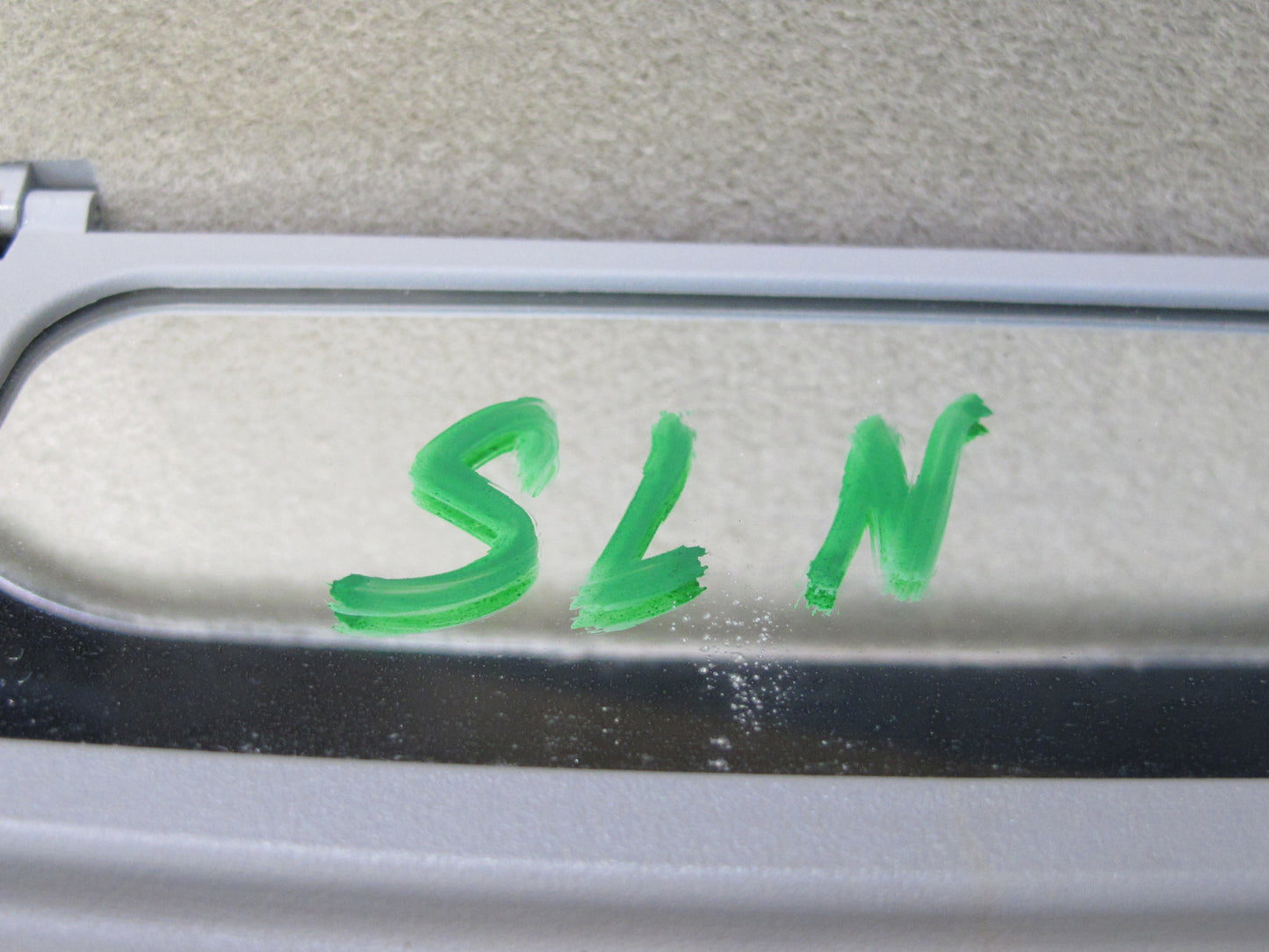 03-06 Mercedes R230 Sl-class Set of 2 Front Left & Right Sun Visor OEM