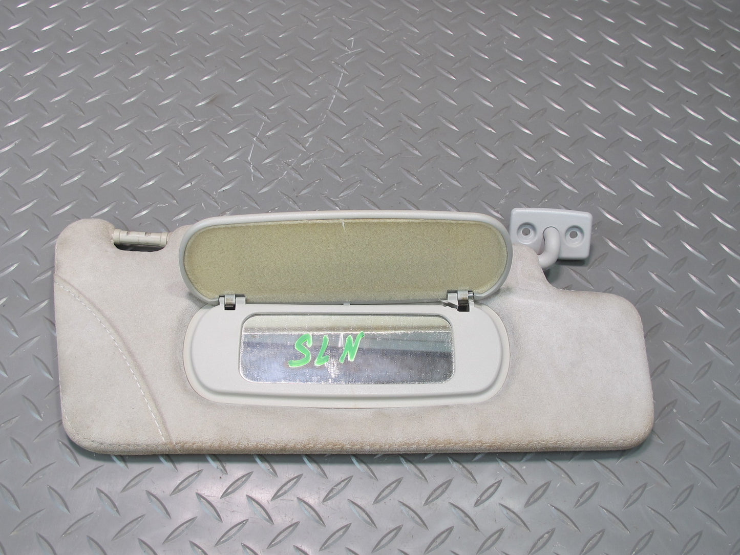 03-06 Mercedes R230 Sl-class Set of 2 Front Left & Right Sun Visor OEM