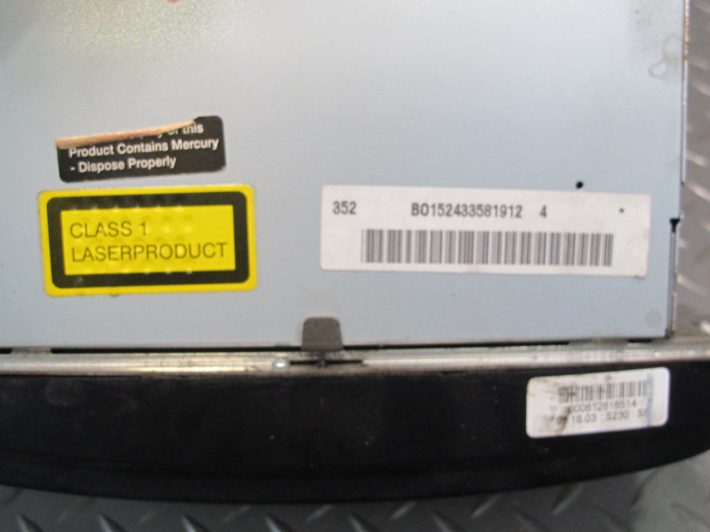 03-04 Mercedes R230 Sl-class GPS Navi Radio CD Player Receiver Head Unit OEM