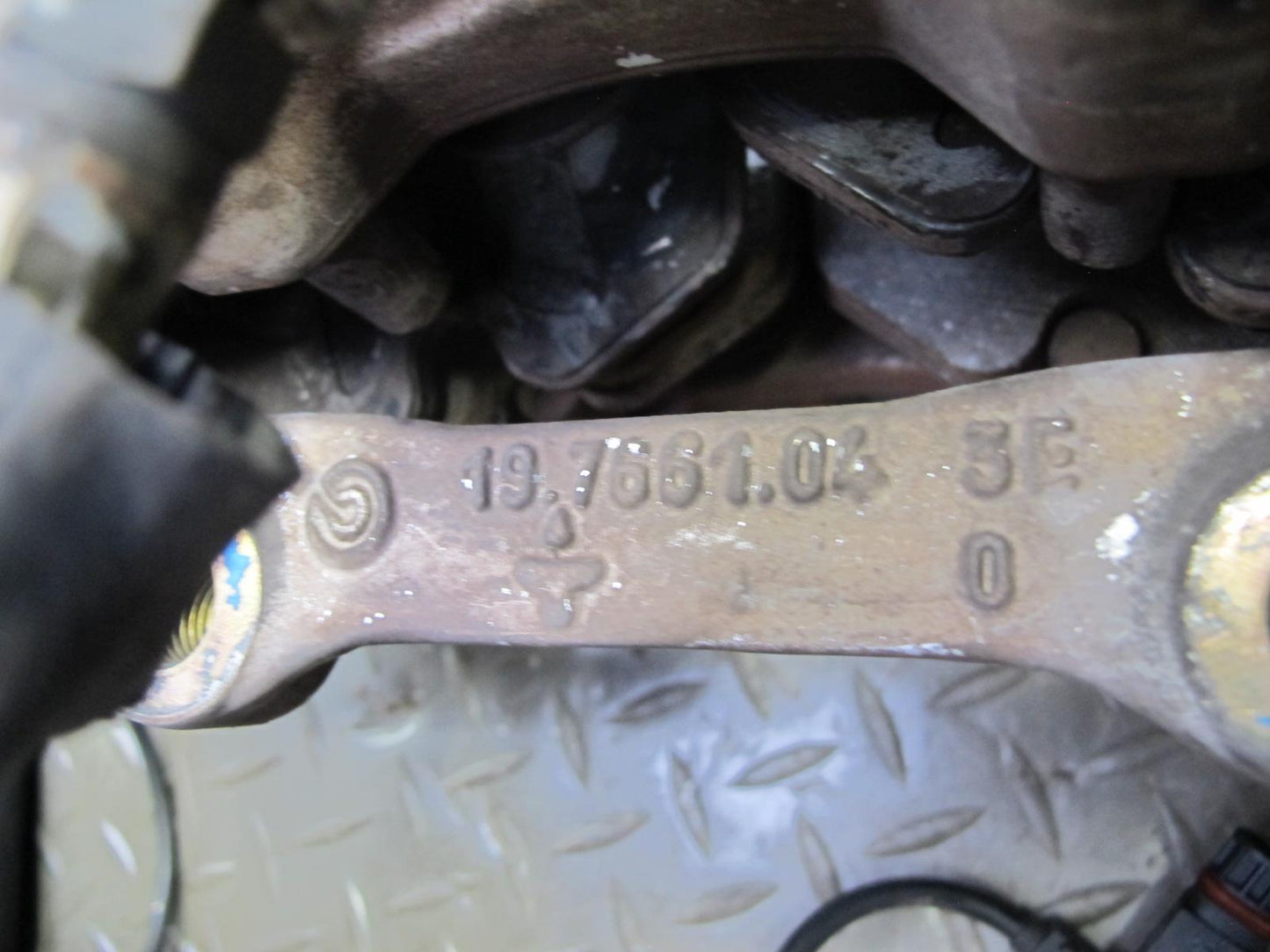 03-06 Mercedes R230 SL600 Set of 2 Front Left & Right Brembo Brake Caliper OEM