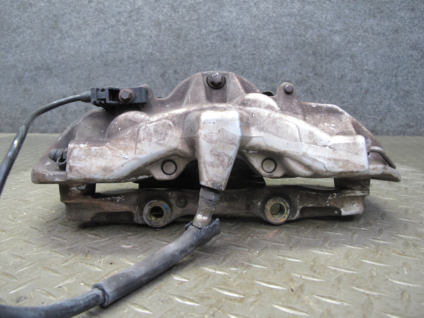 03-06 Mercedes R230 SL600 Set of 2 Front Left & Right Brembo Brake Caliper OEM