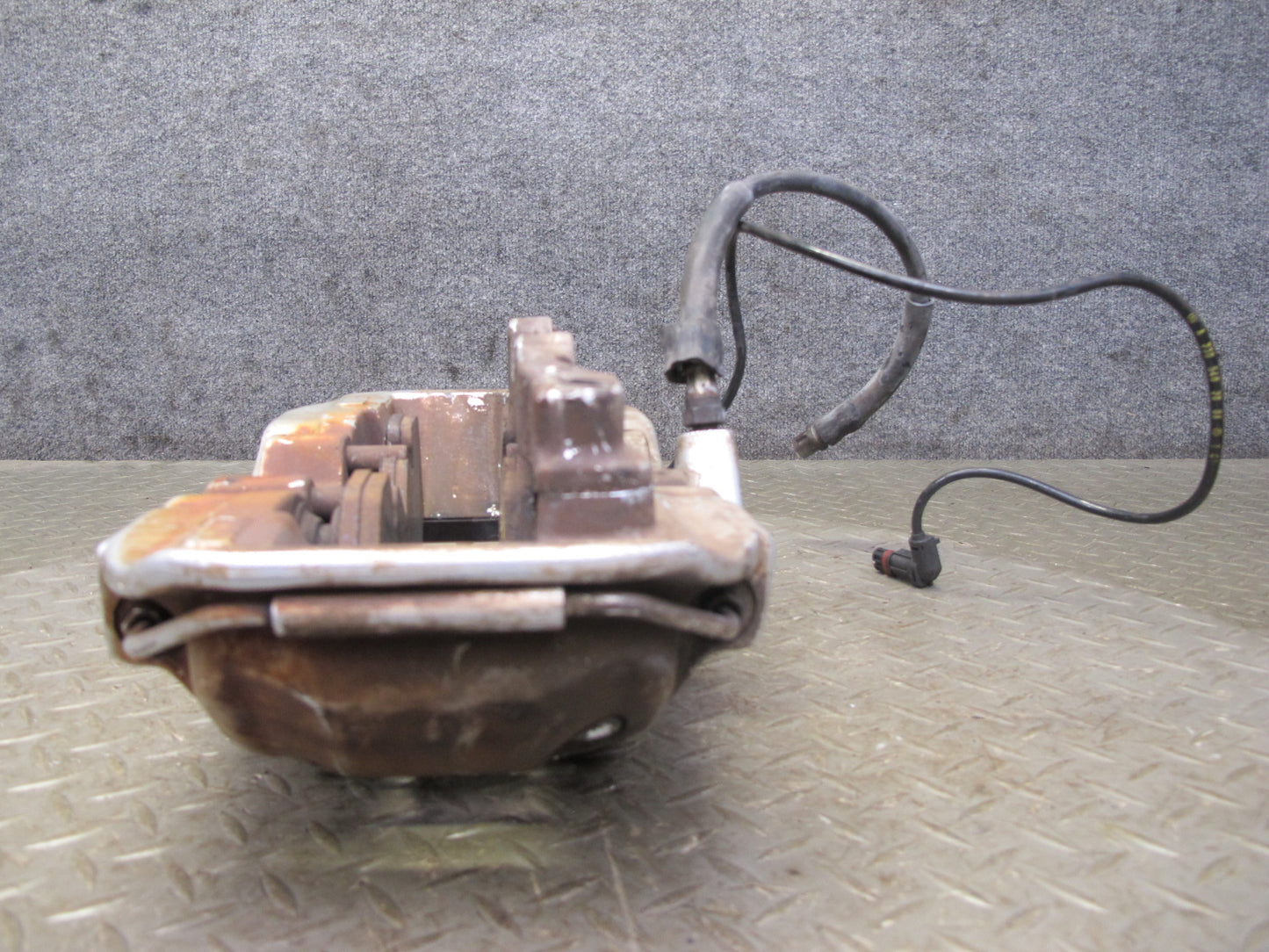 03-06 Mercedes R230 SL600 Set of 2 Front Left & Right Brembo Brake Caliper OEM