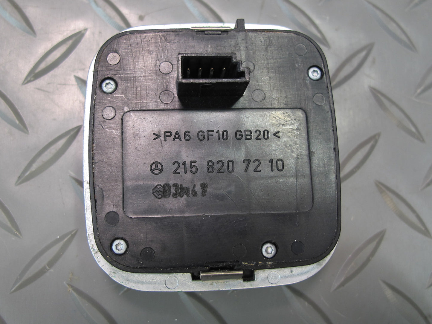 03-06 Mercedes R230 Sl-class Front Left or Right Seat Massage Control Switch OEM