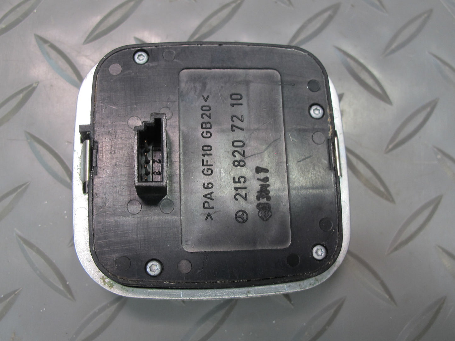 03-06 Mercedes R230 Sl-class Front Left or Right Seat Massage Control Switch OEM